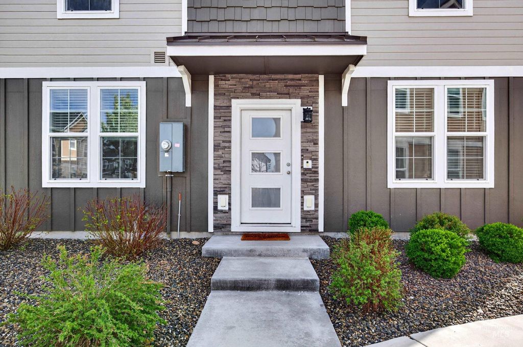 Photo of 10698 W Springgold Ln, Boise, ID 83709 (MLS # 98981146)