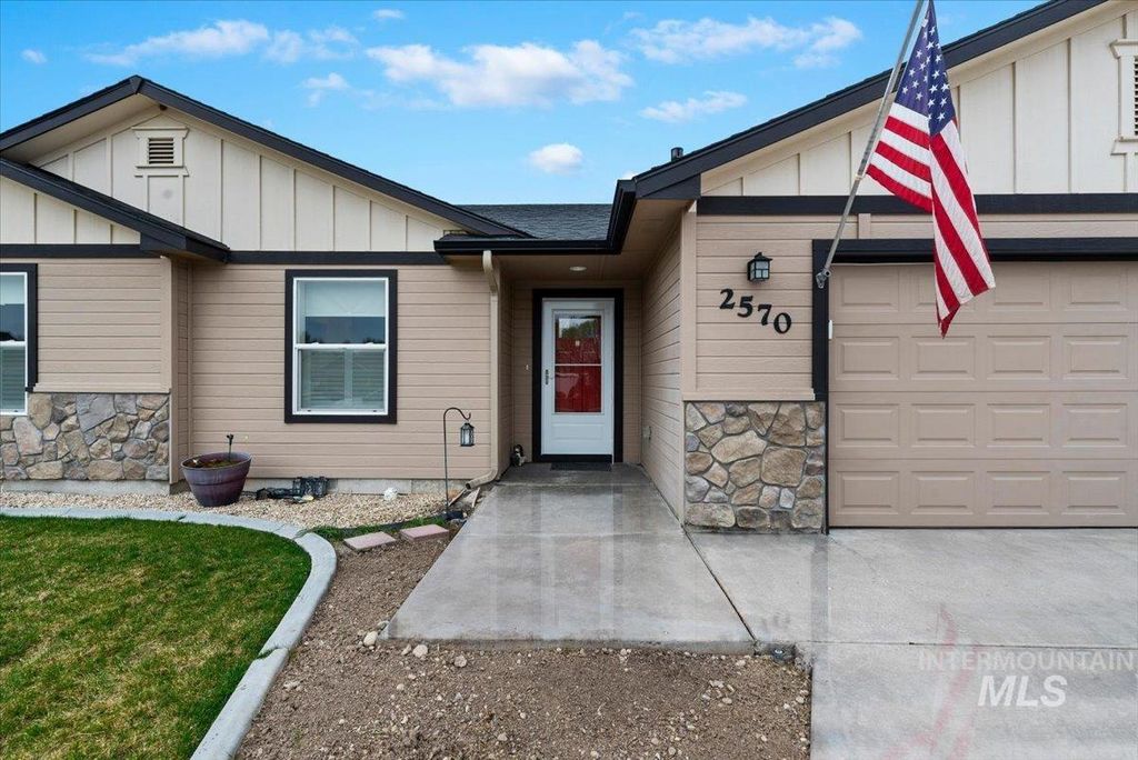 Photo of 2570 Driftwood Pl, Payette, ID 83661 (MLS # 98978376)