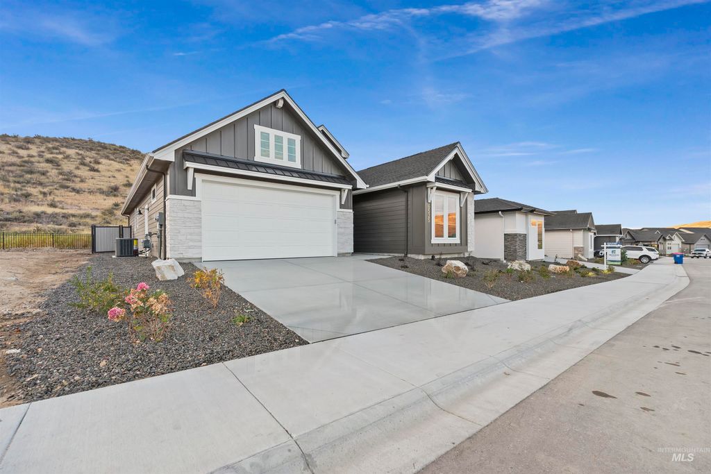 Photo of 6525 E Richter Drive, Eagle, ID 83629 (MLS # 98964931)