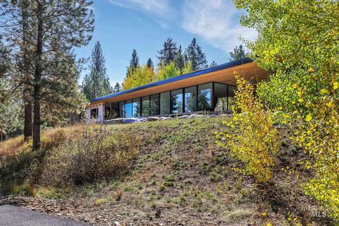 3893 Hogan Road New Meadows ID 83654