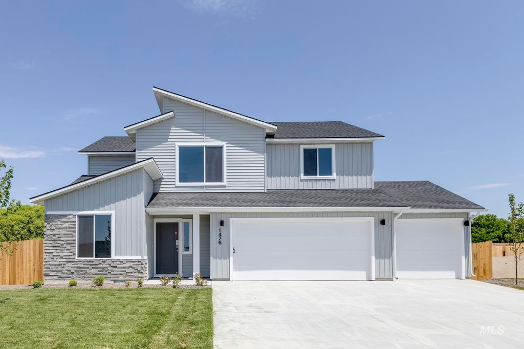 Photo of 1104 Webb Brook St, Middleton, ID 83644 (MLS # 98965848)
