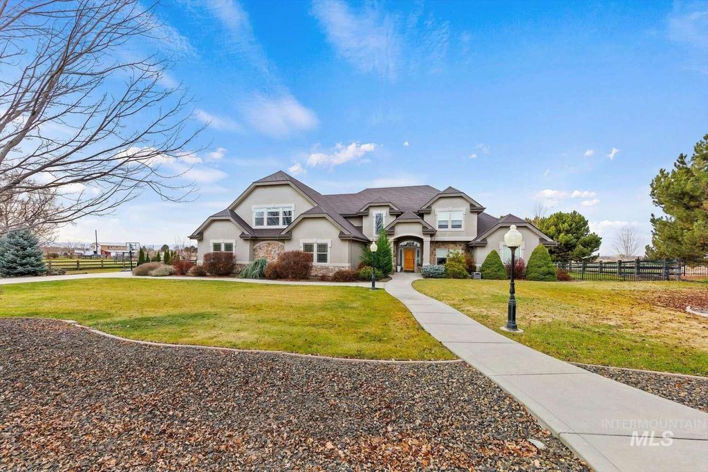 Photo of 7887 S Old Farm Ln, Meridian, ID 83642 (MLS # 98972237)