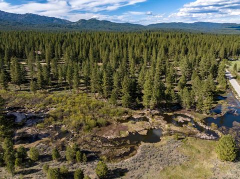 Photo of 2 Star Creek Ct, Placerville, ID 83666 (MLS # 98948523)