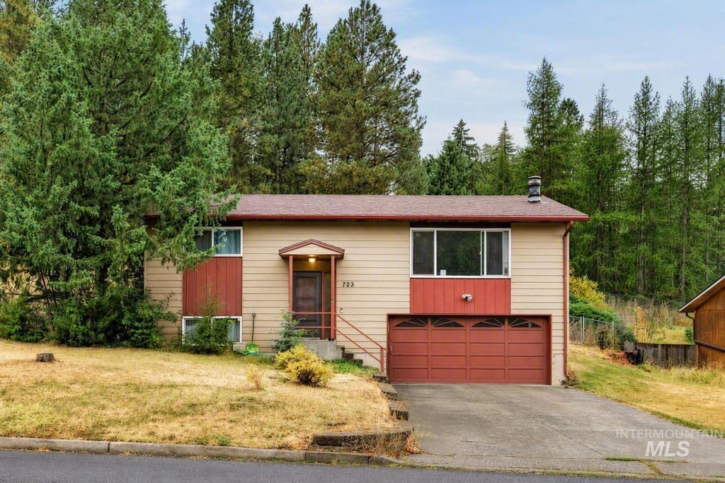 Photo of 723 E F St, Moscow, ID 83843 (MLS # 99000236)