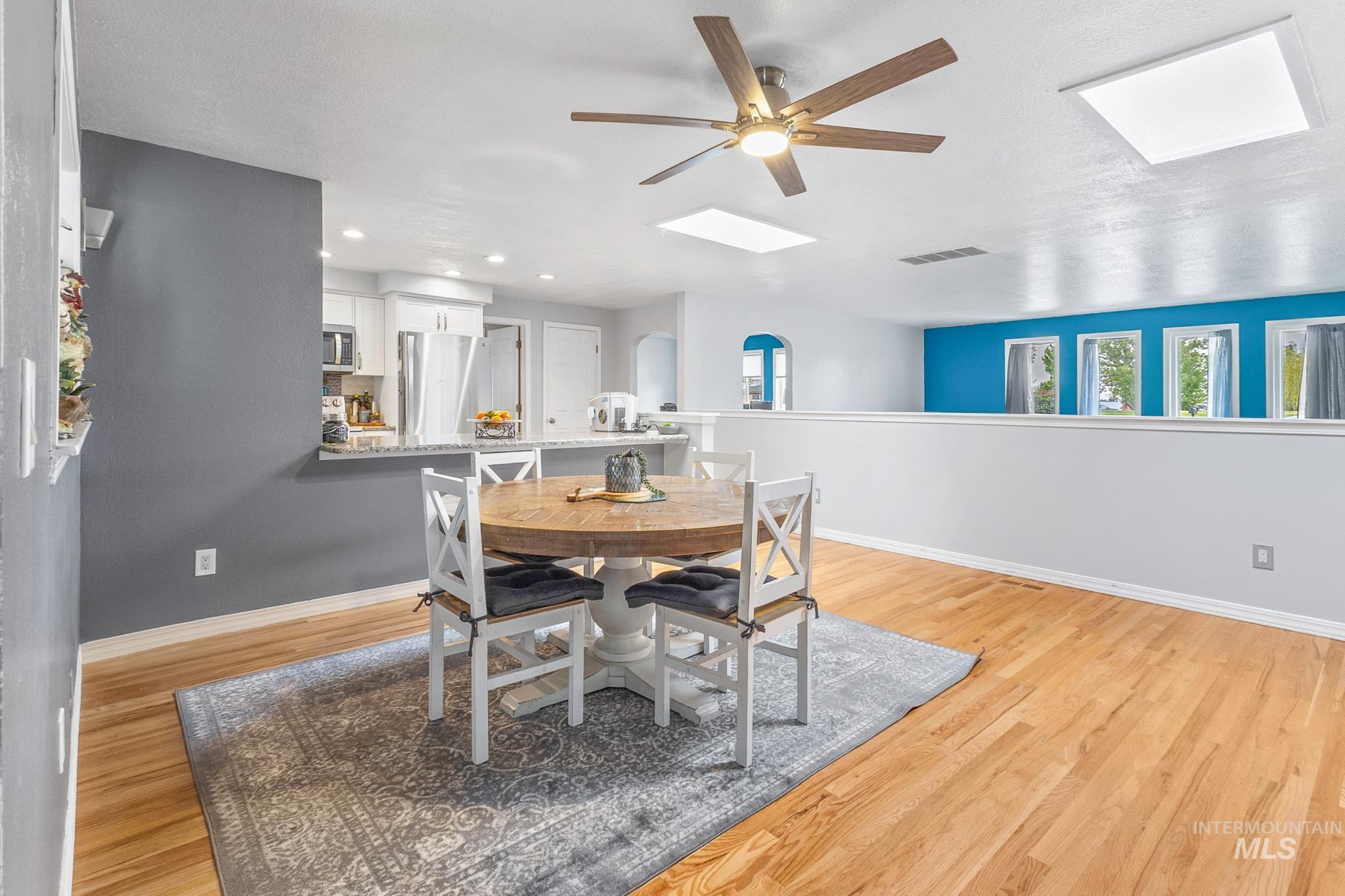 2119 E Franklin