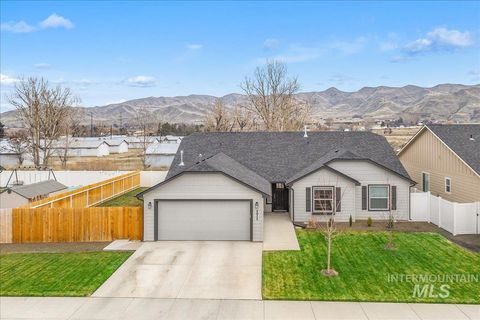 Photo of 171 S Fuji Ave #Lot 28 Blo, Emmett, ID 83617 (MLS # 98973422)