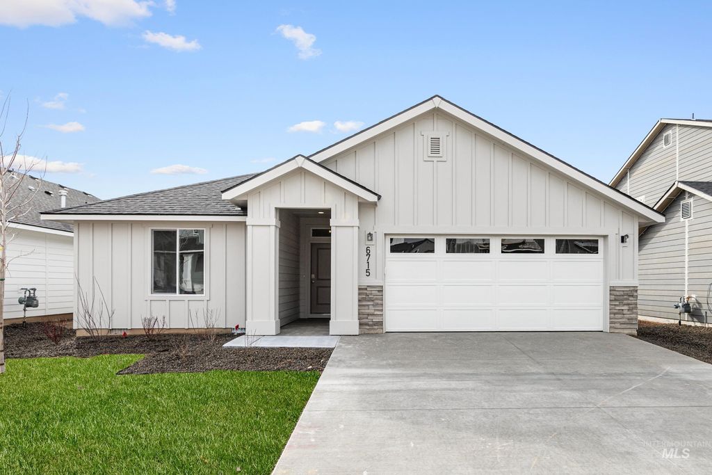 Photo of 6715 W Redwood Creek Dr, Meridian, ID 83646 (MLS # 98976257)