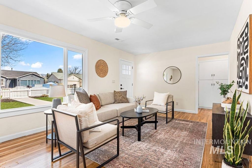 Photo of 319 W Howe St, Boise, ID 83706 (MLS # 98978620)