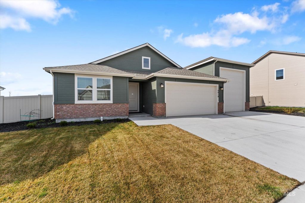 Photo of 5419 E Victoria Falls Dr, Nampa, ID 83686 (MLS # 98976849)