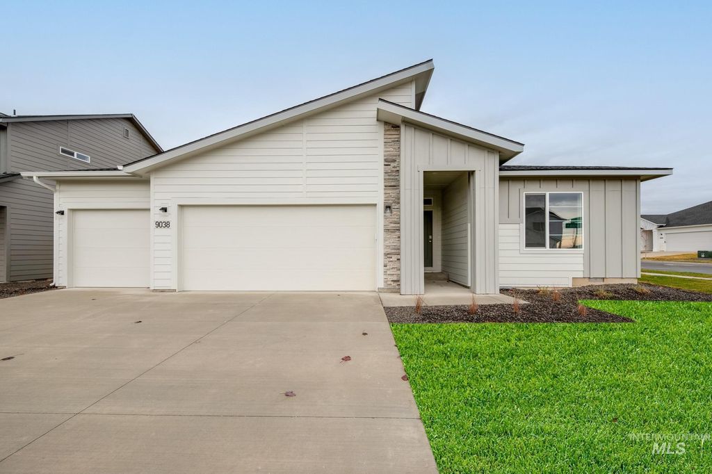 Photo of 9038 W Camellia St, Nampa, ID 83687 (MLS # 98968152)