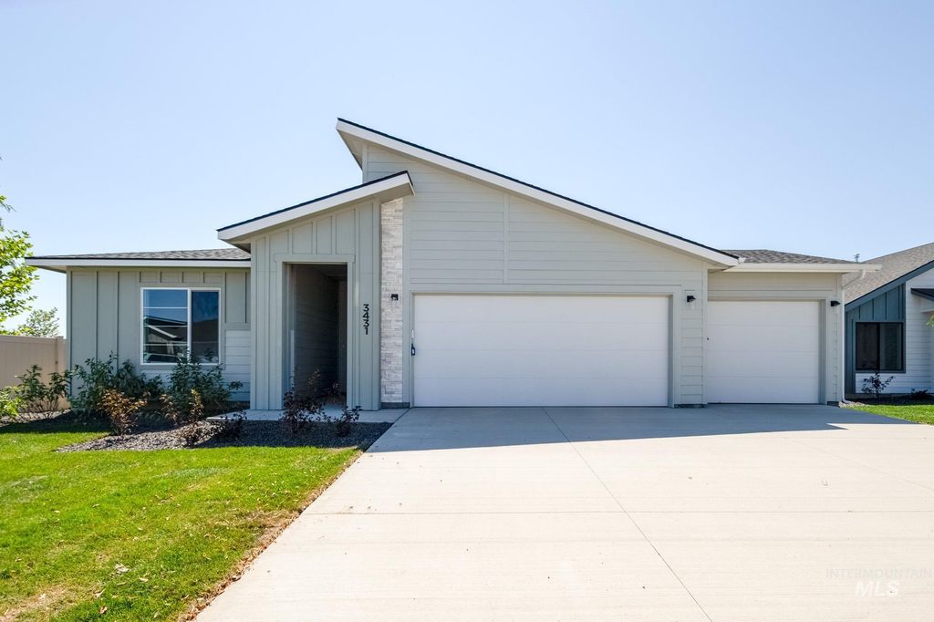 Photo of 9038 W Camellia St, Nampa, ID 83687 (MLS # 98968152)