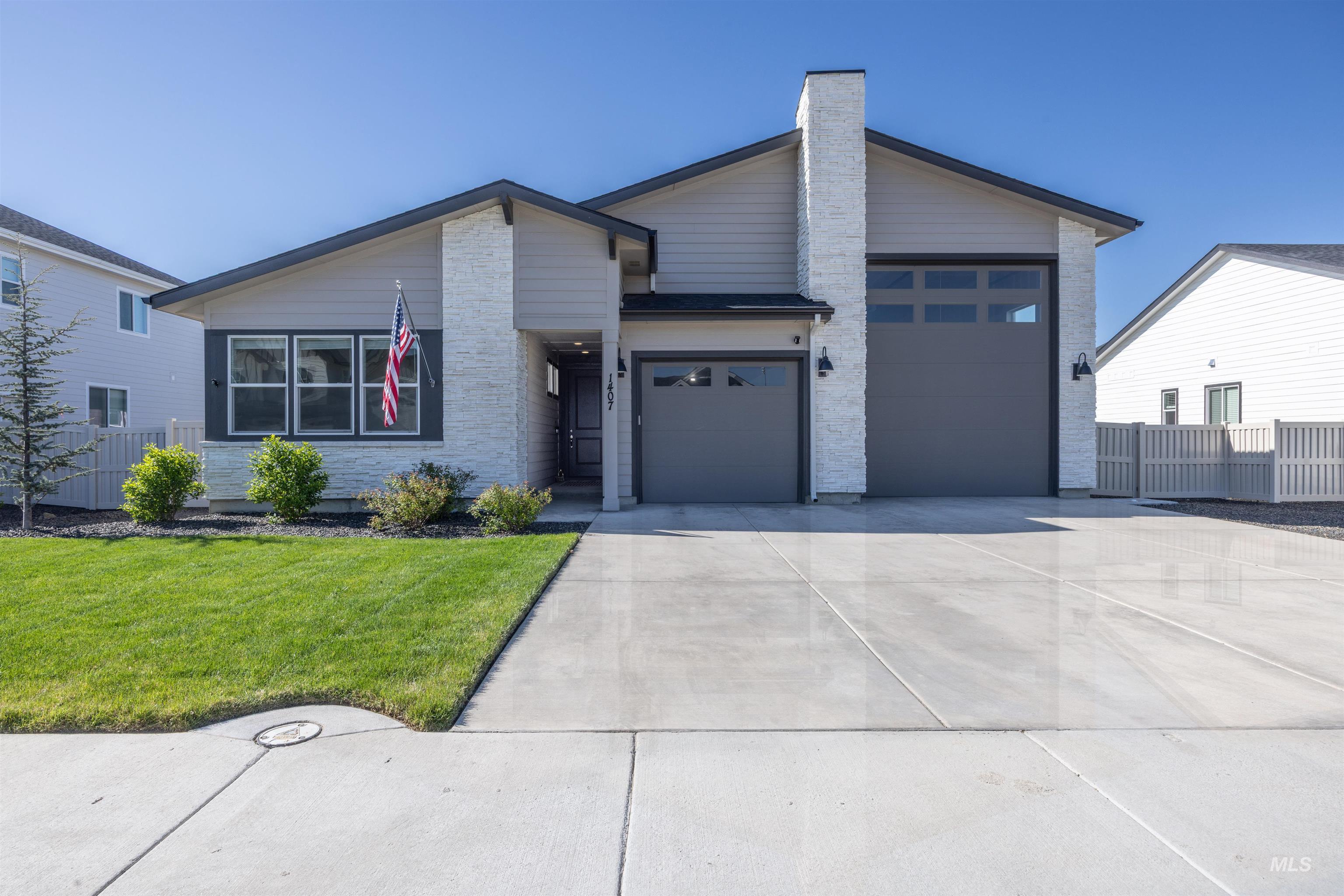 1407 Stirling Meadow