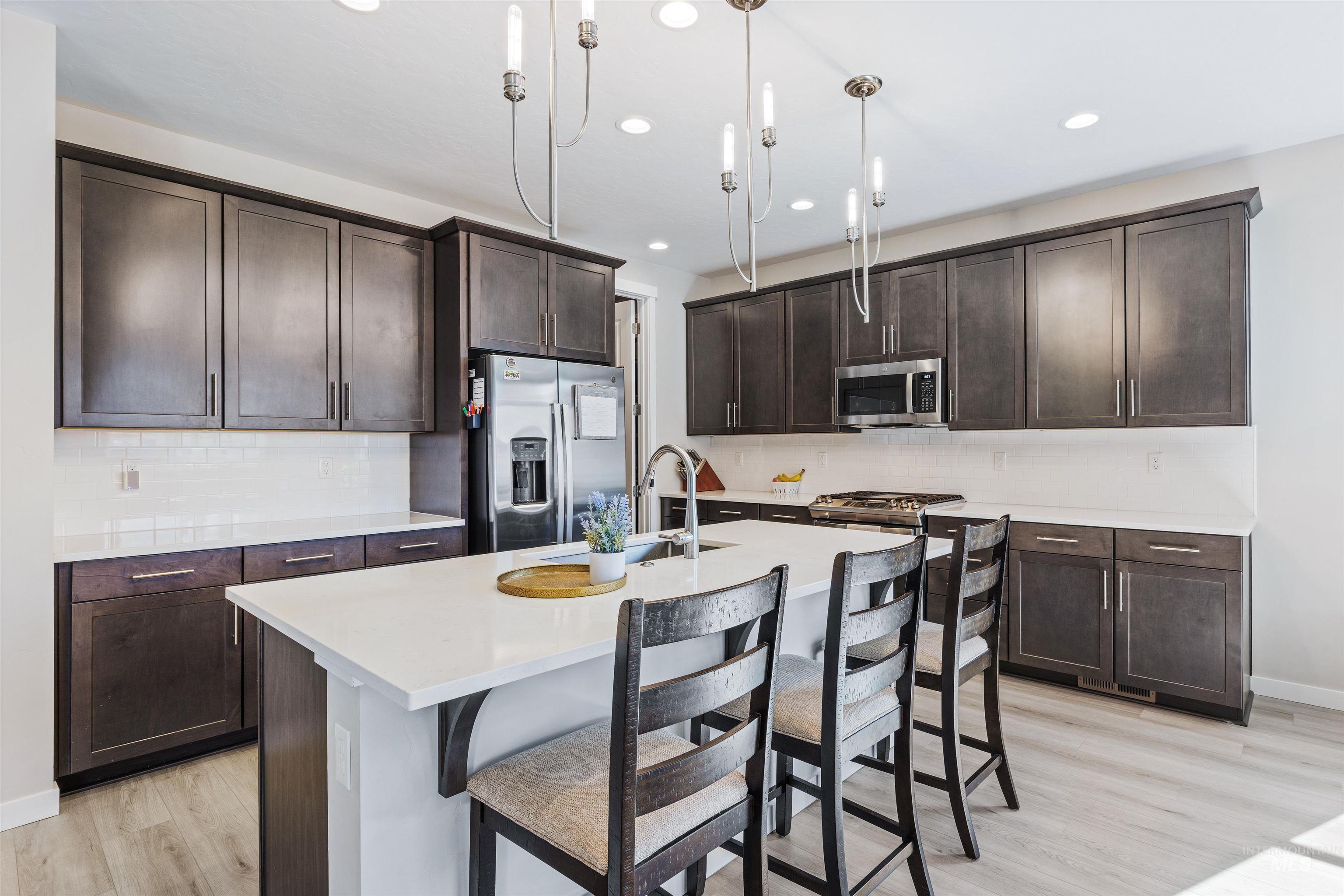 1407 Stirling Meadow