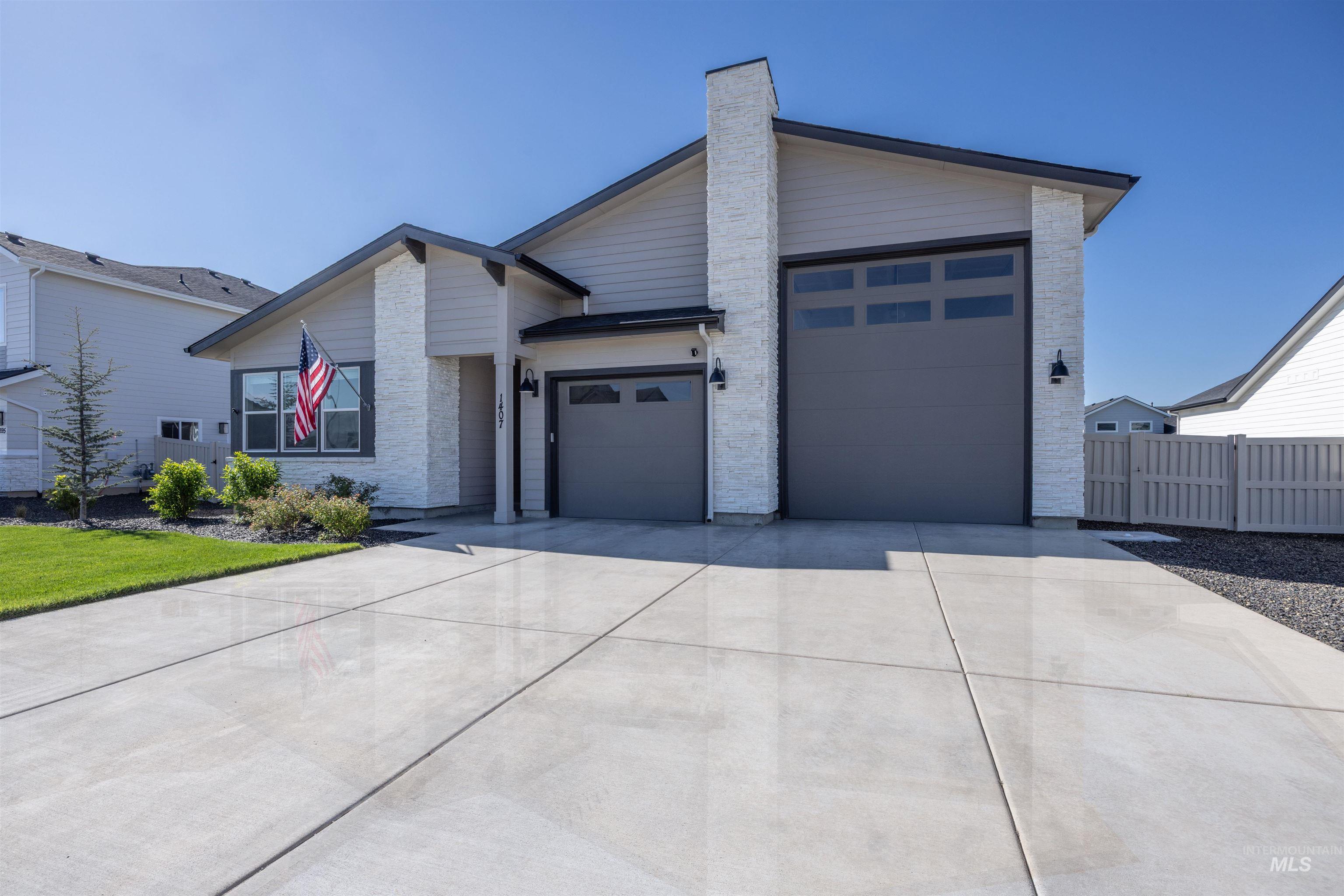 1407 Stirling Meadow