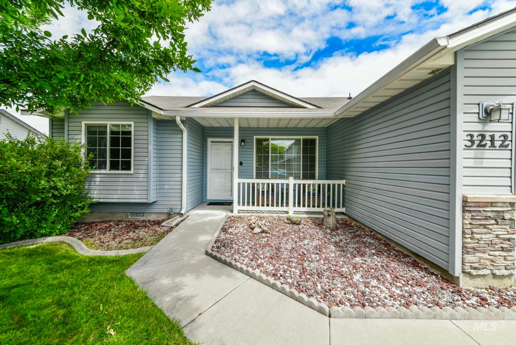 Photo of 3212 Dry Springs, Nampa, ID 83686 (MLS # 98992289)