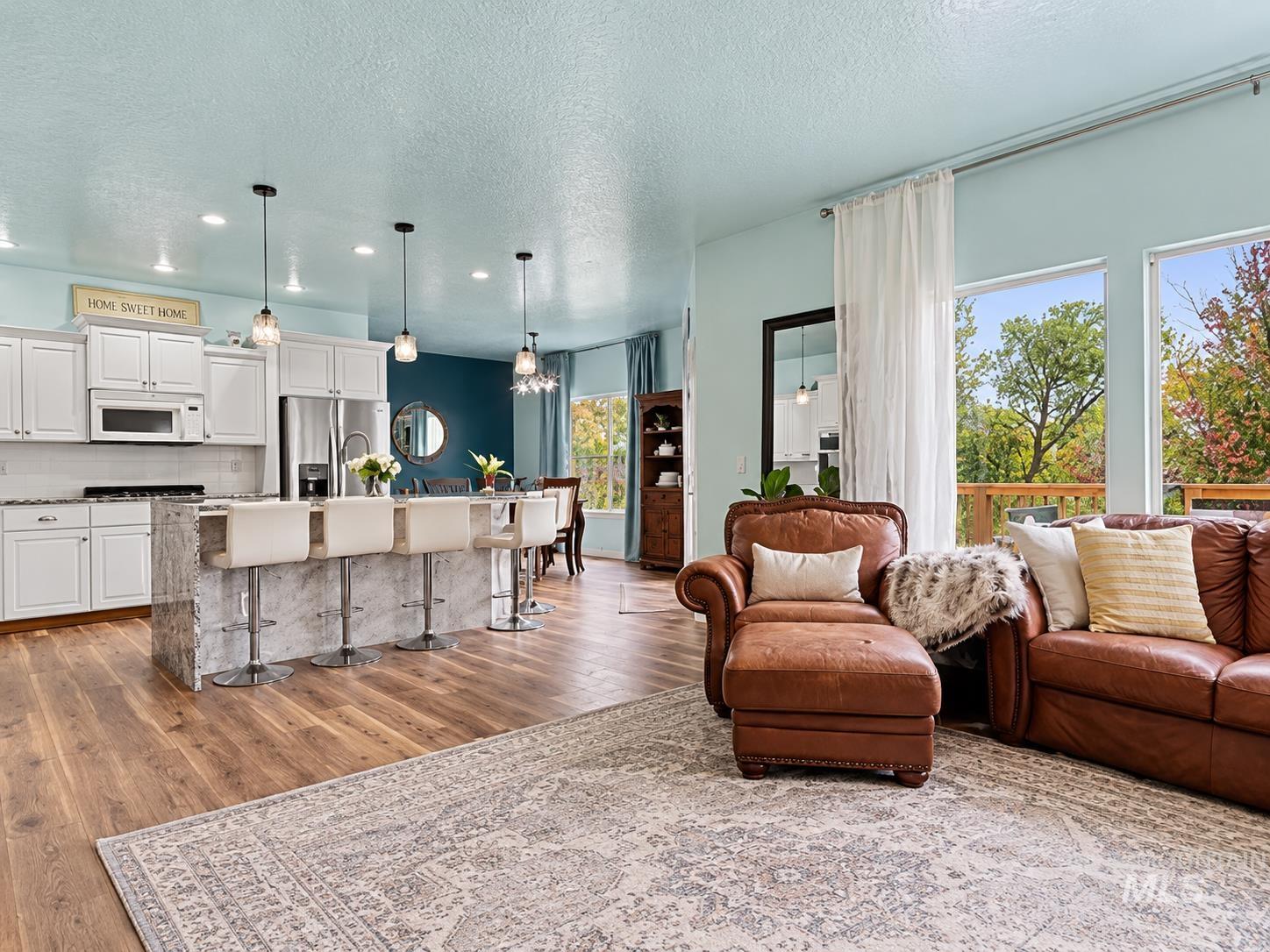 790 S Crosstimber Place