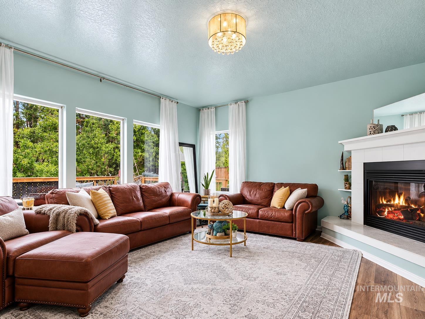 790 S Crosstimber Place