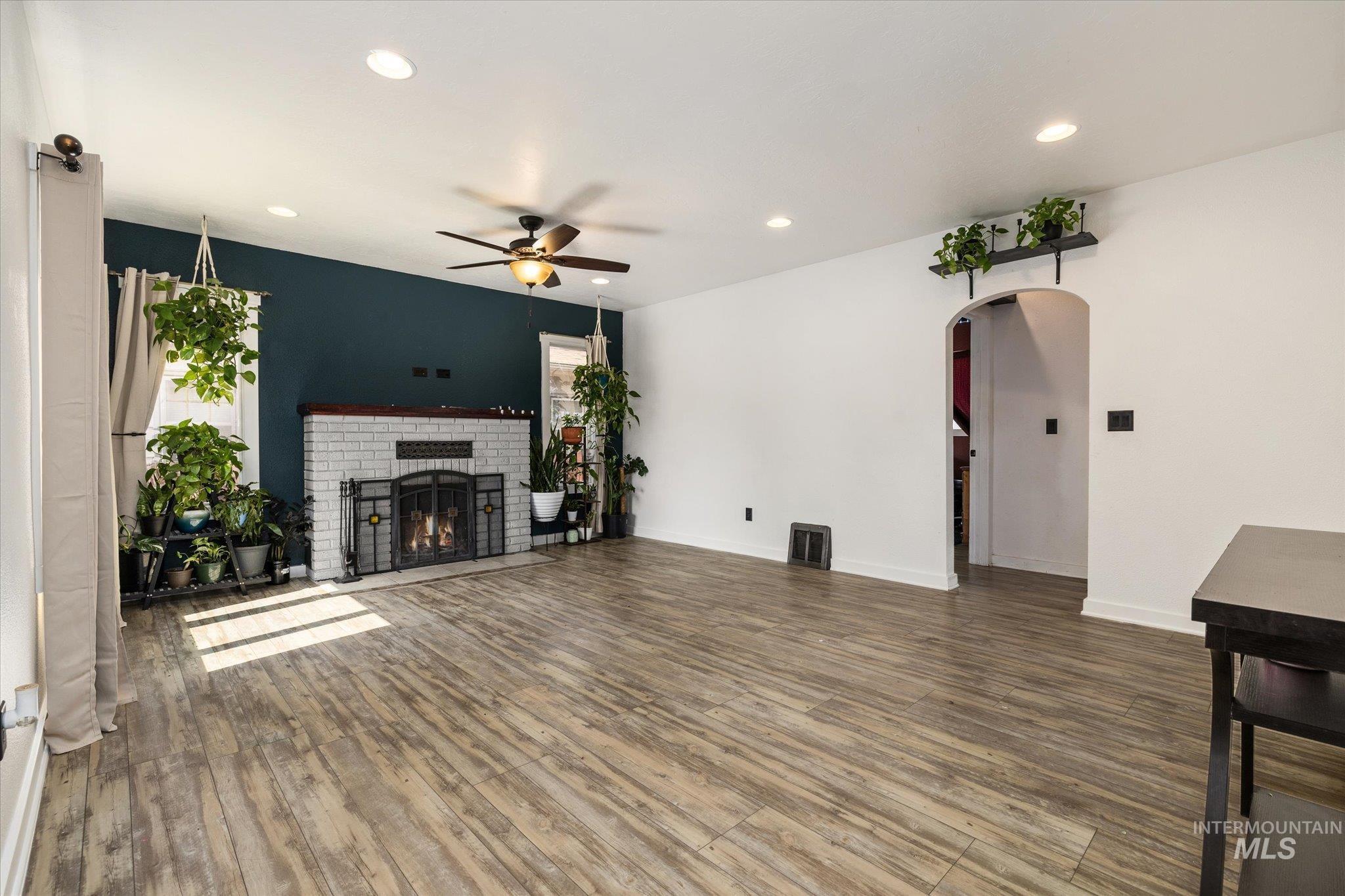 1203 13th Ave S