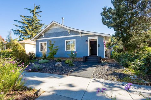 Photo of 1914 N N 20th St, Boise, ID 83702 (MLS # 98964444)