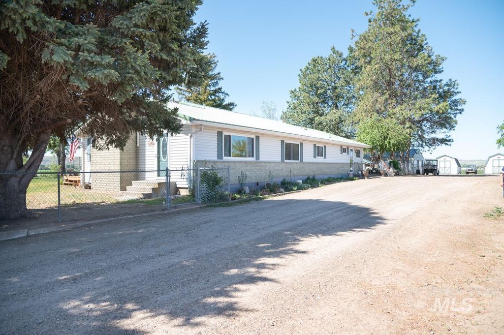 Photo of 733 Pringle Rd, Weiser, ID 83672 (MLS # 98972028)