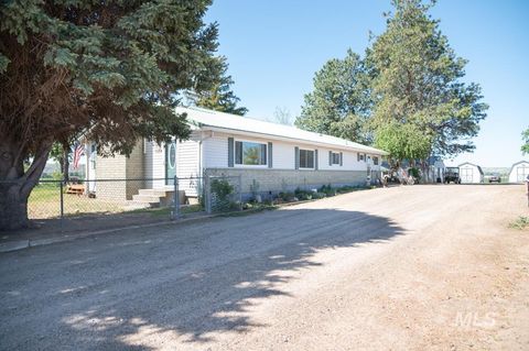 Photo of 733 Pringle Rd, Weiser, ID 83672 (MLS # 98972028)