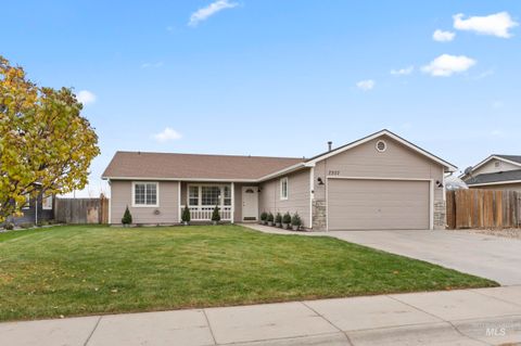Photo of 7557 Arlington Dr, Nampa, ID 83687 (MLS # 98967668)