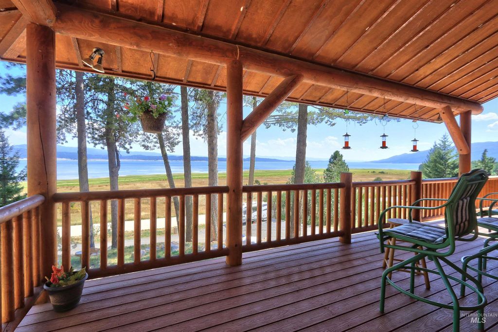 Photo of 1539 West Mountain Rd, Donnelly, ID 83615 (MLS # 98980761)