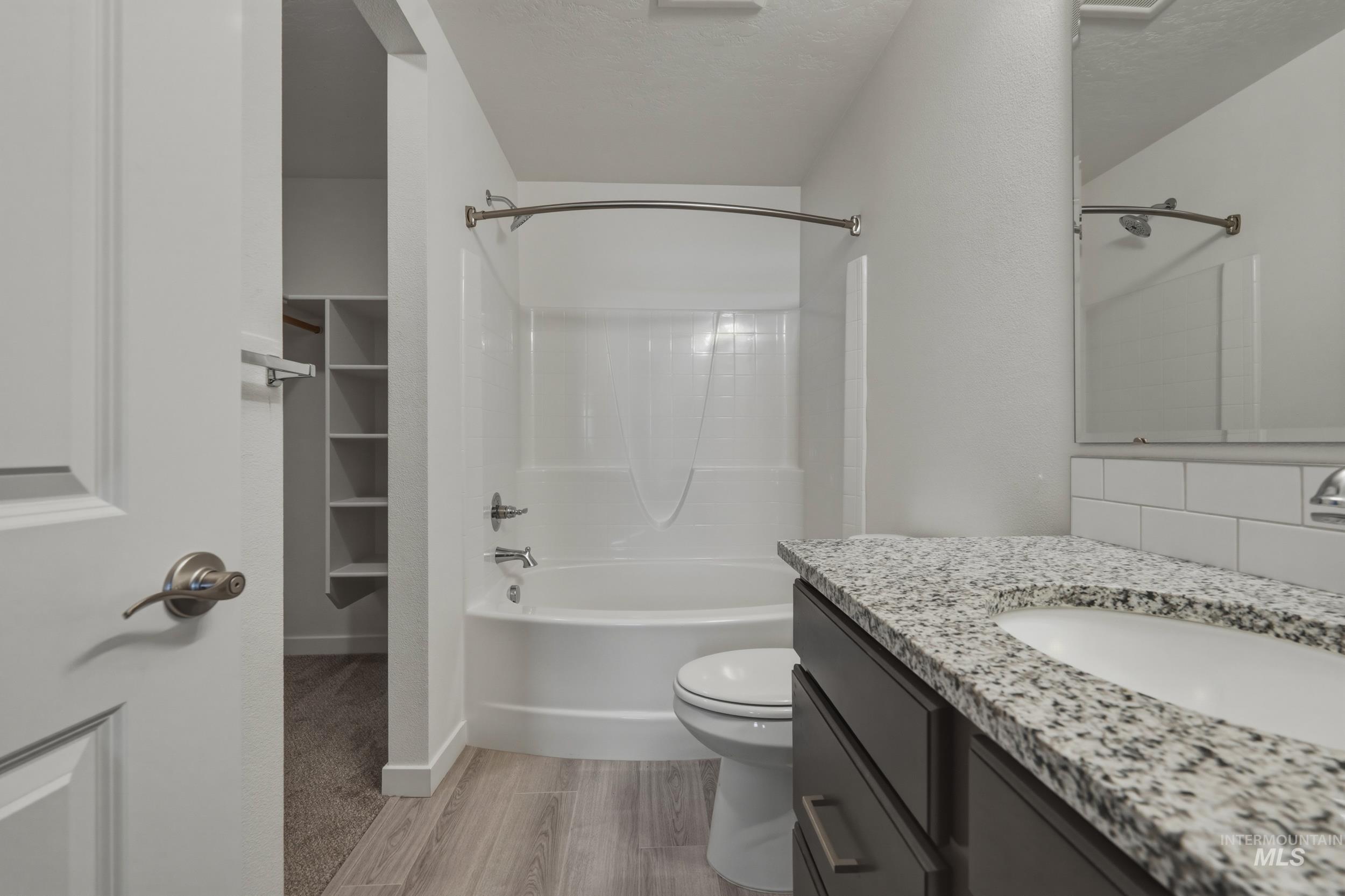 12320 Shadow River St