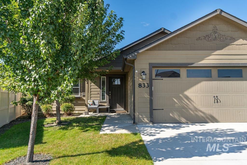 Photo of 833 Baron Lakes Ave, Middleton, ID 83644 (MLS # 98999734)