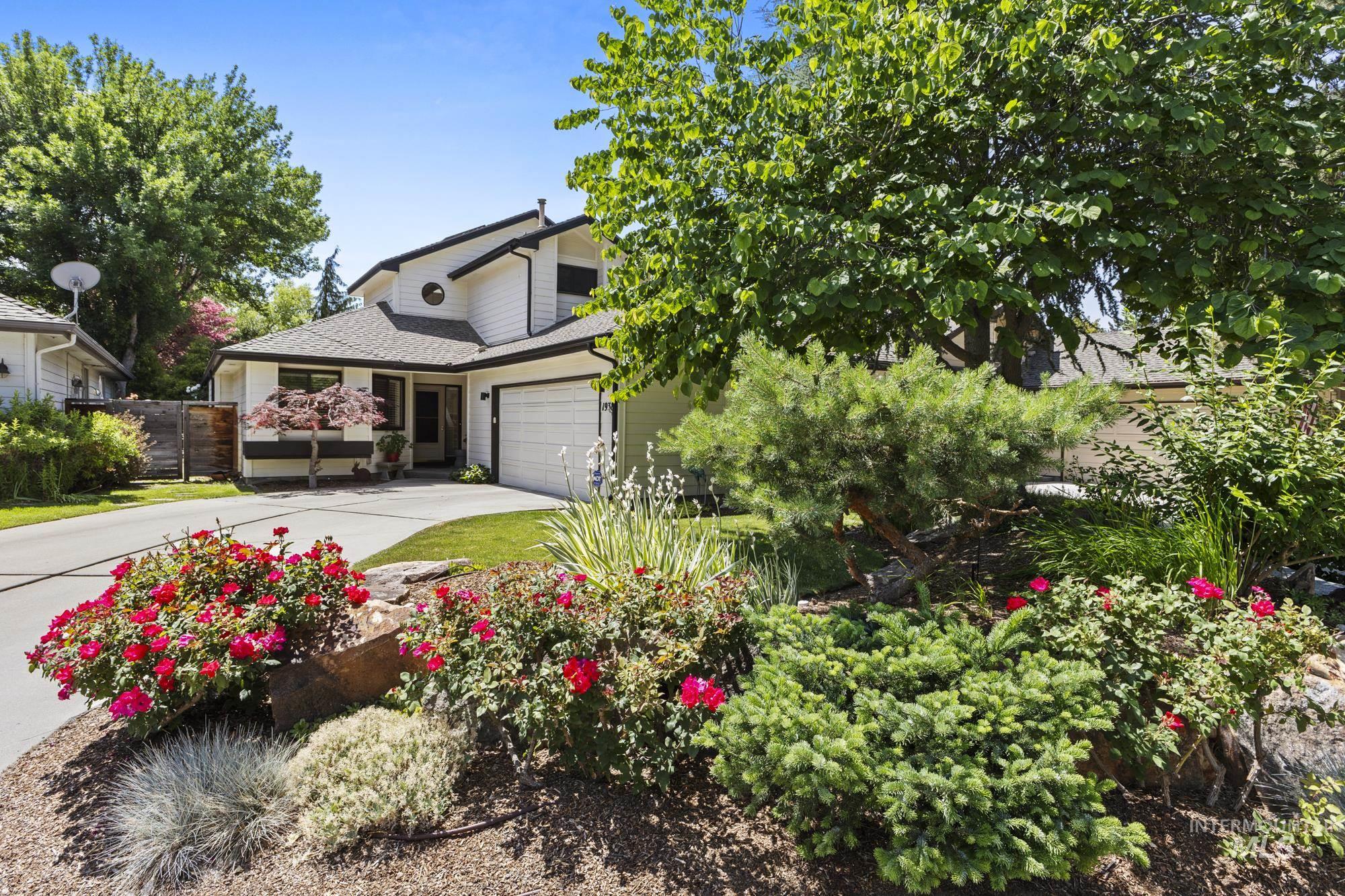 1938 S Springbrook Lane
