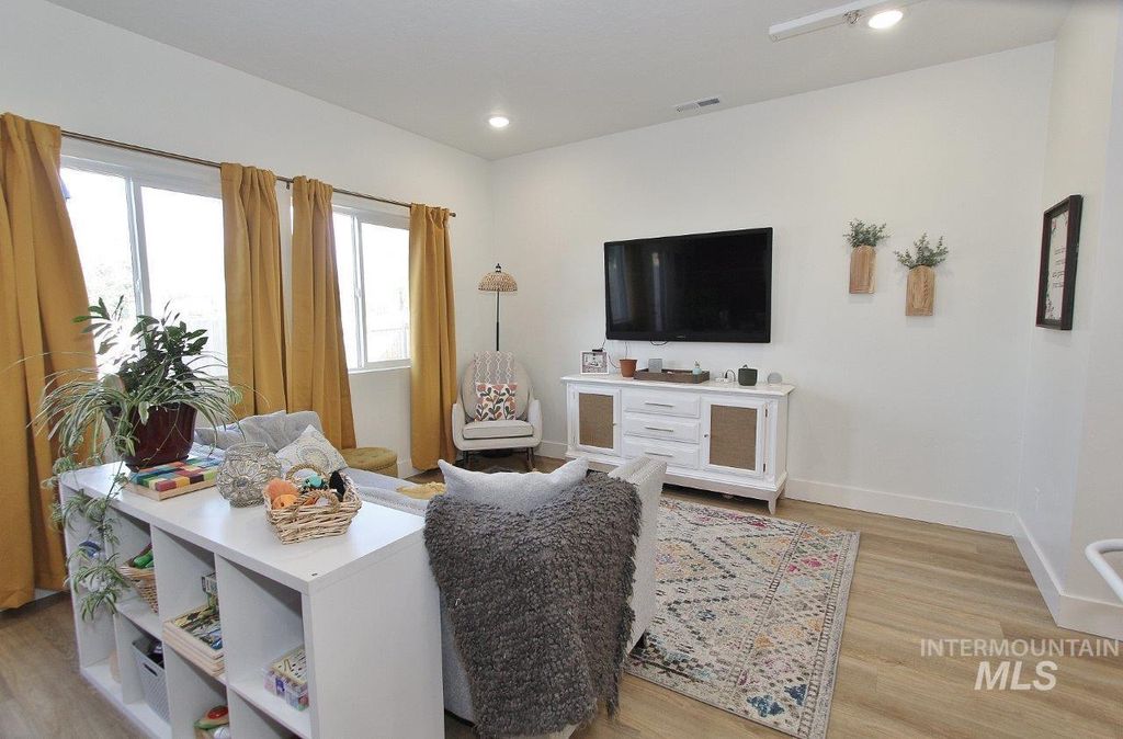 Photo of 107 N Trifecta Lane, Nampa, ID 83651 (MLS # 98985656)