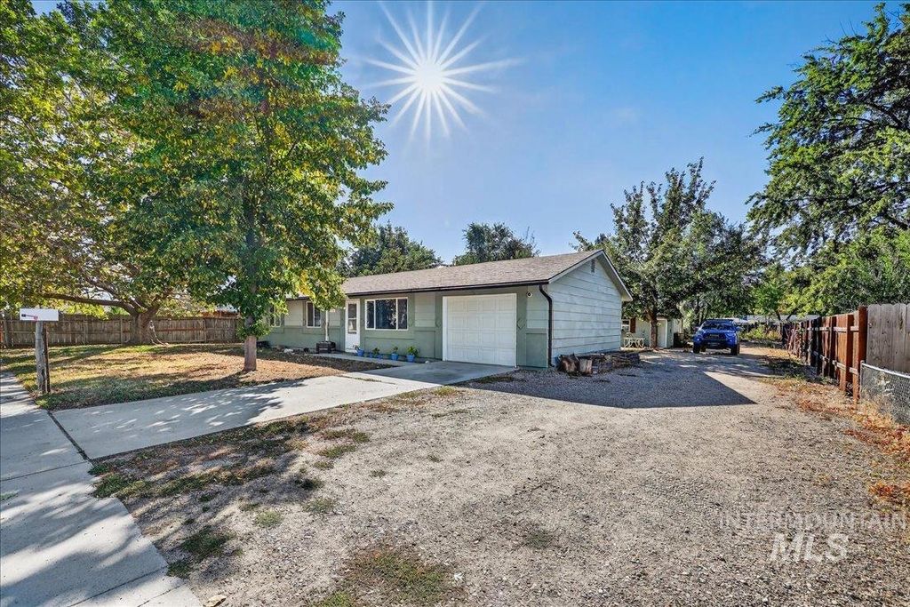 Photo of 10335 W Mossywood St, Boise, ID 83709 (MLS # 98963900)