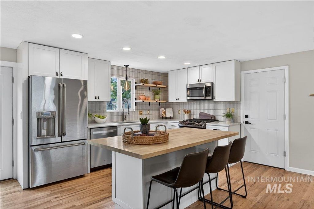 Photo of 3629 E Clement Rd, Boise, ID 83704 (MLS # 98980452)