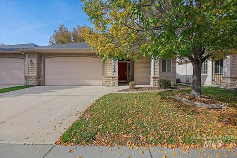 Photo of 328 S Golden Eagle Ln, Eagle, ID 83616 (MLS # 98966129)