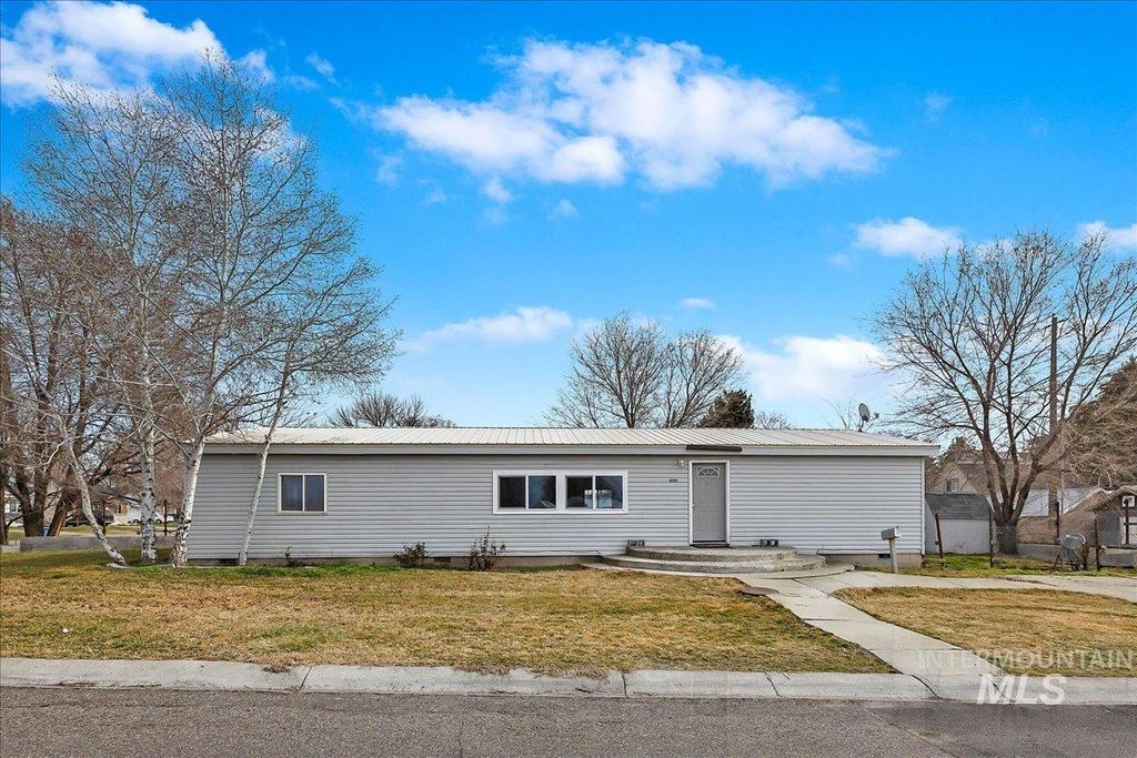 Photo of 600 S Date St, Jerome, ID 83338 (MLS # 98976002)