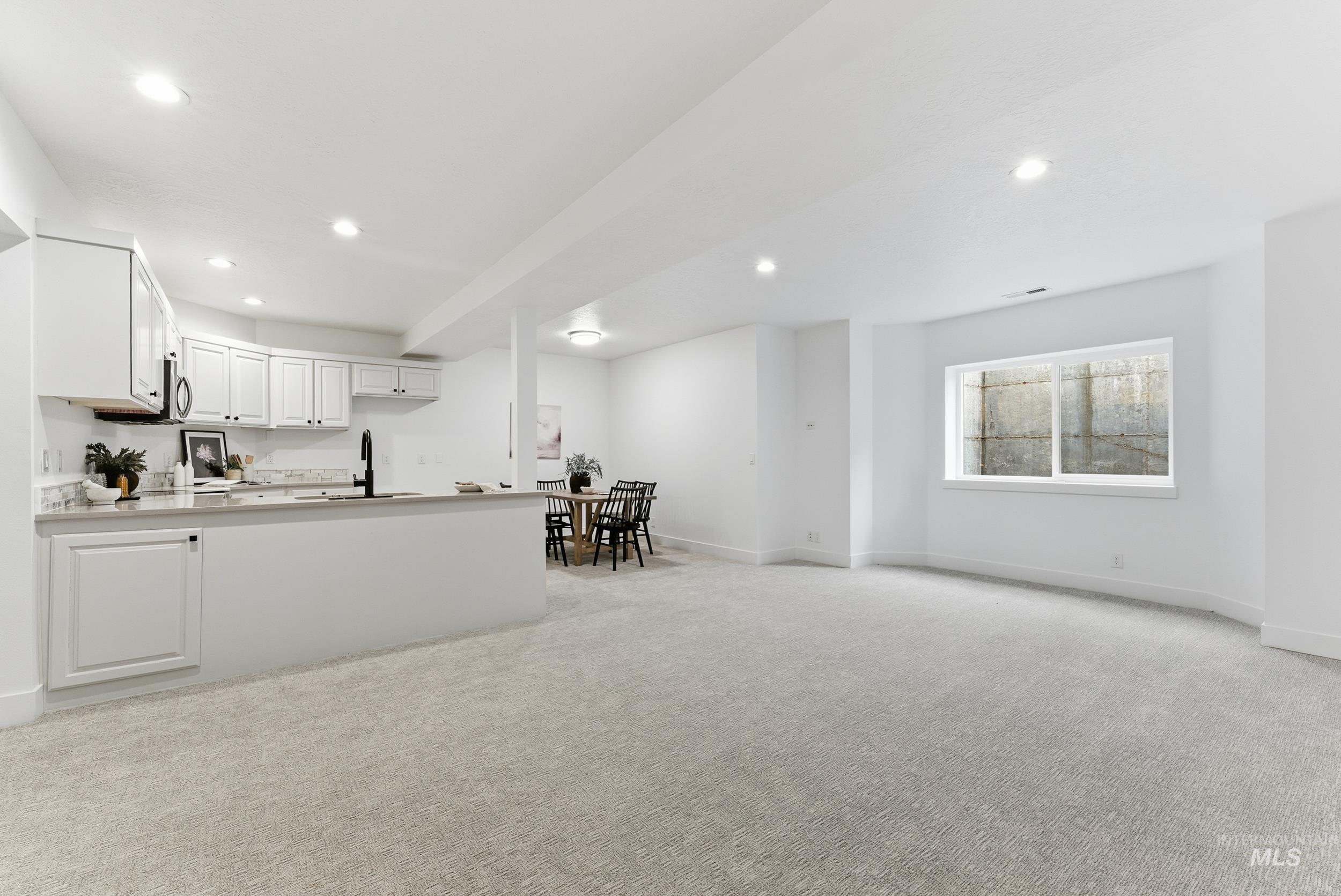 Separate entrance 1 bedroom ADU