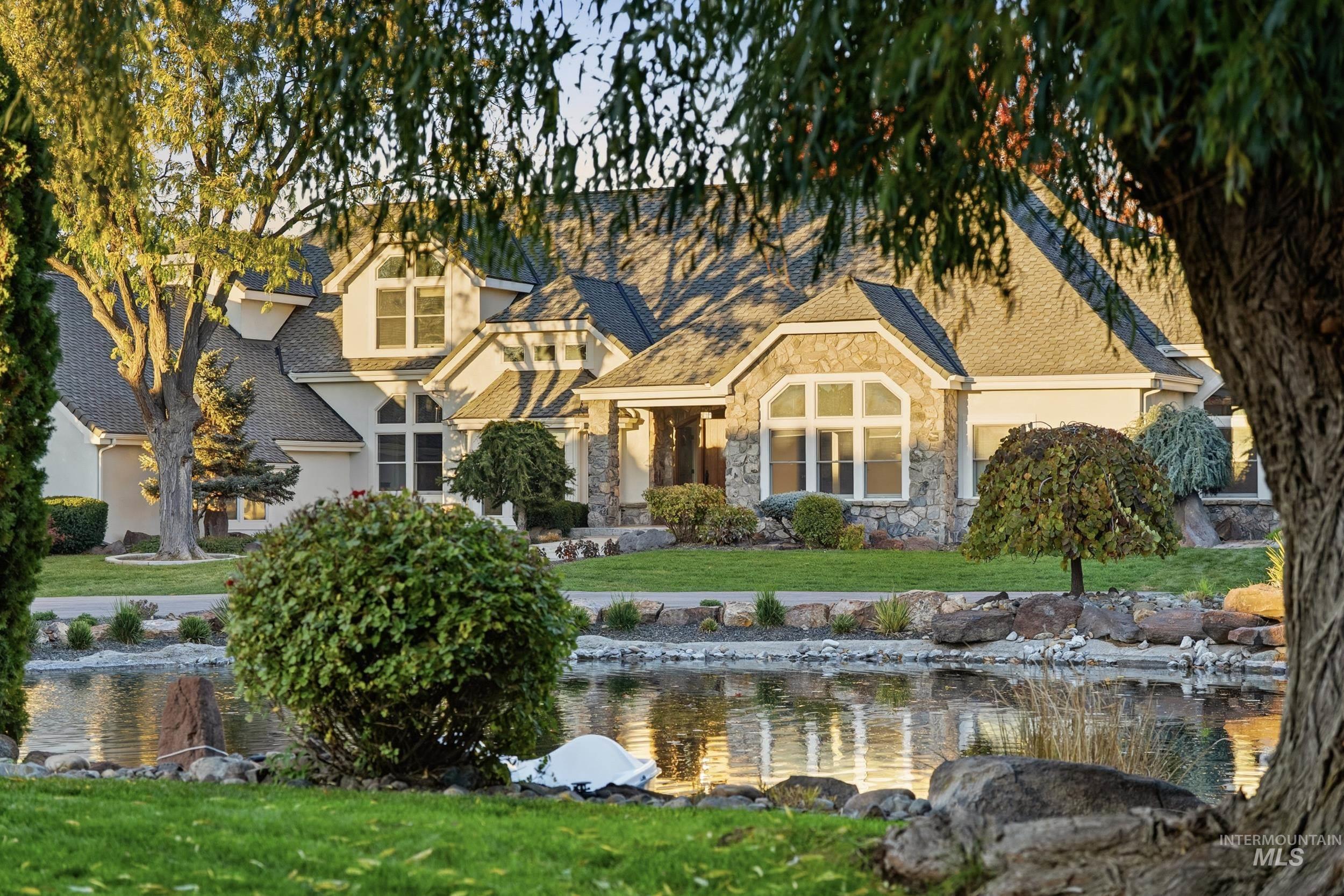 2610 E Jasmine Ln.