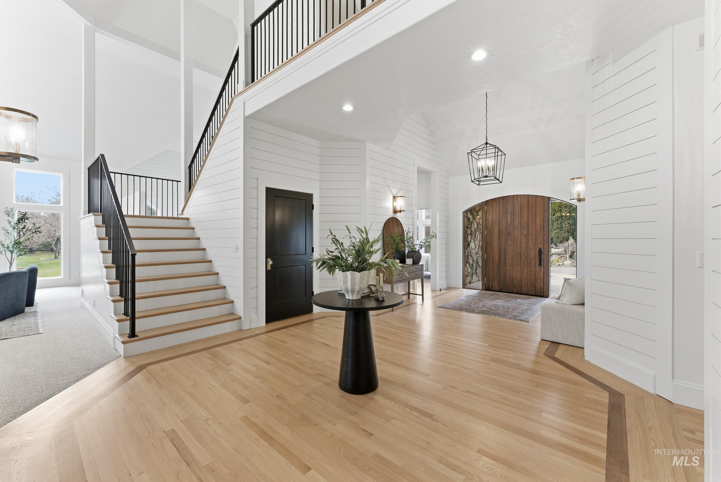 2610 E Jasmine Ln.