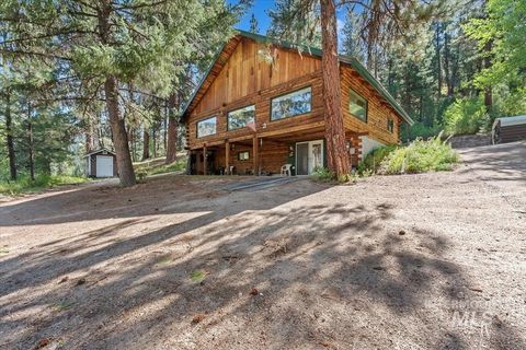 Photo of 117 Alder Dr, Lowman, ID 83637 (MLS # 98953414)