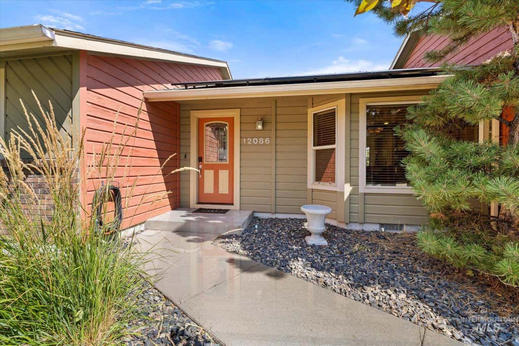 Photo of 12086 W Ramrod Dr, Boise, ID 83713 (MLS # 98996460)