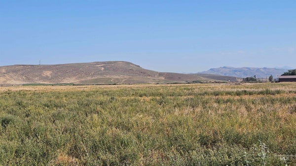 20075 SHED RD, CAREY, ID 83320 - Image 576a96dbe061dd9b7d99f5a2d4e9c414/2557948256