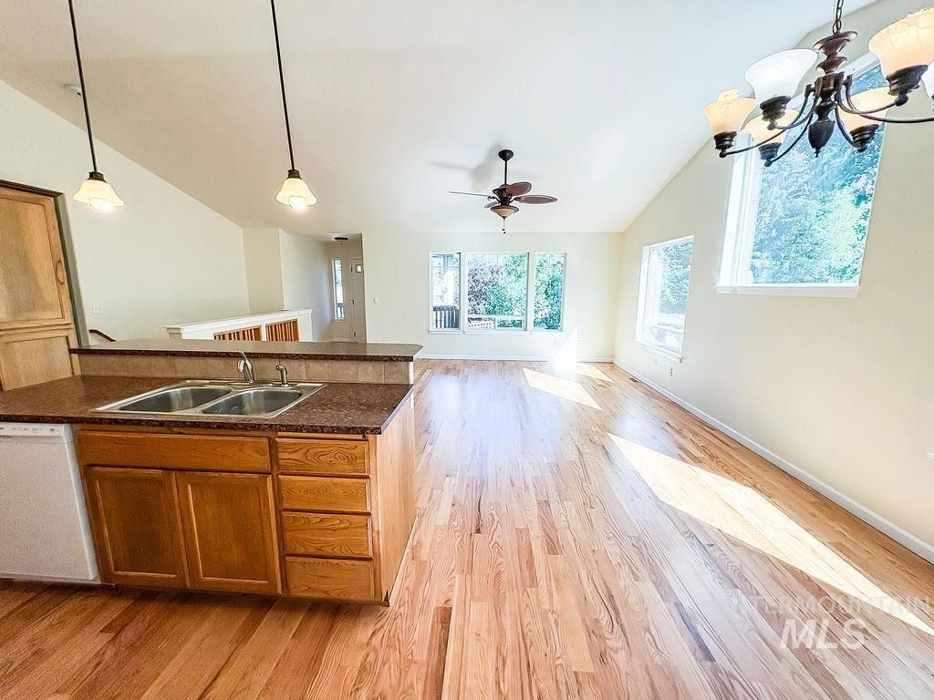 Photo of 2727 Robinson Park, Moscow, ID 83843 (MLS # 98954094)