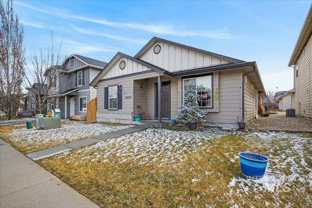 Photo of 10435 W Jerry Peak St, Boise, ID 83709 (MLS # 98975571)