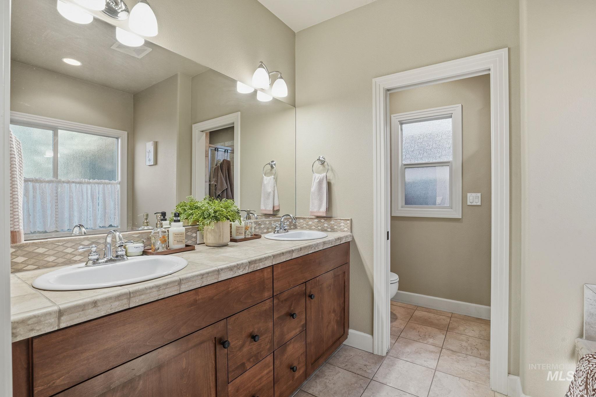 6107 Hazelbrook Lane