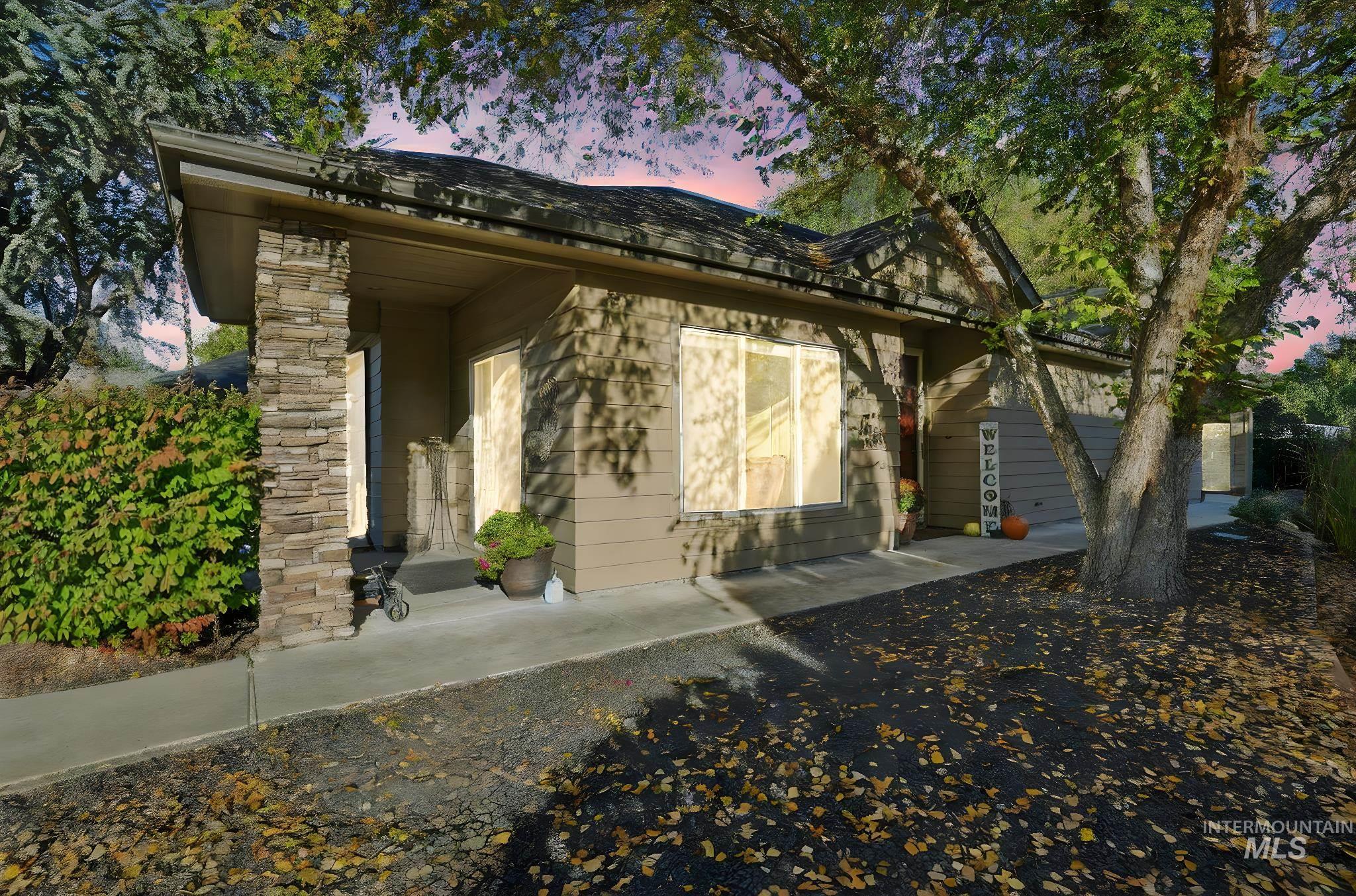 6107 Hazelbrook Lane
