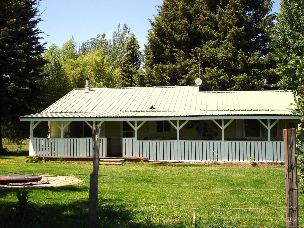 Photo of 3756 Farrell Road, New Meadows, ID 83654 (MLS # 98978266)