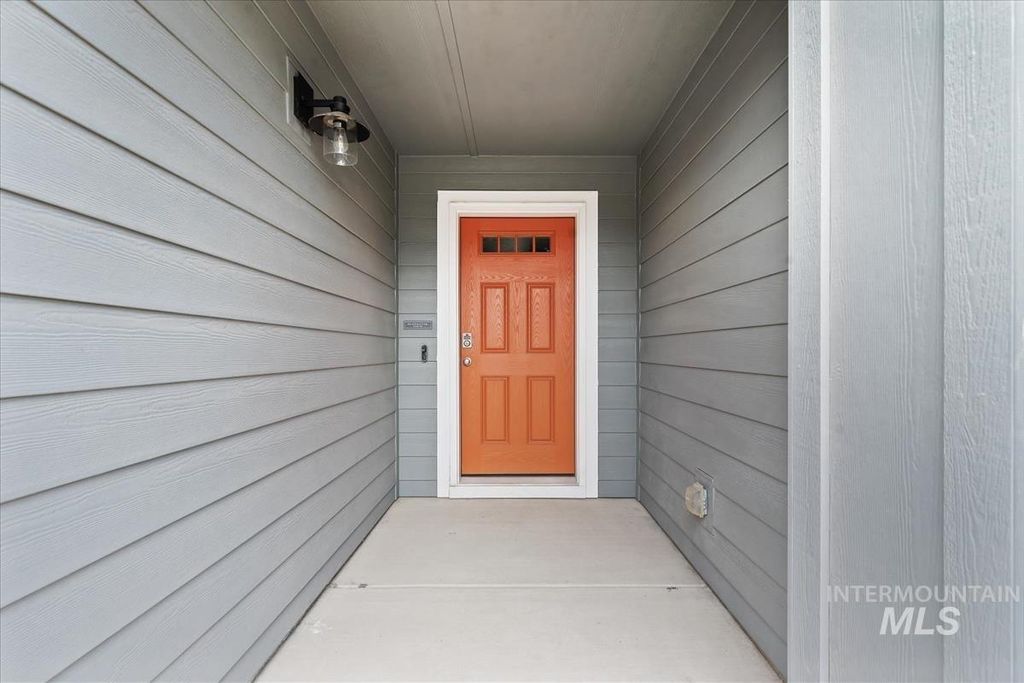 Photo of 8436 E Copenhaver St, Nampa, ID 83687 (MLS # 98974874)