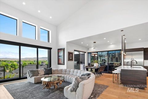 Photo of 752 Ashbourne Ln, Eagle, ID 83616 (MLS # 98953978)