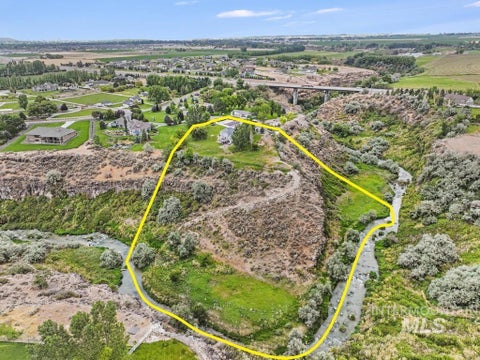 Photo of 2628 Creekview Ct E CT, Twin Falls, ID 83301 (MLS # 98997026)