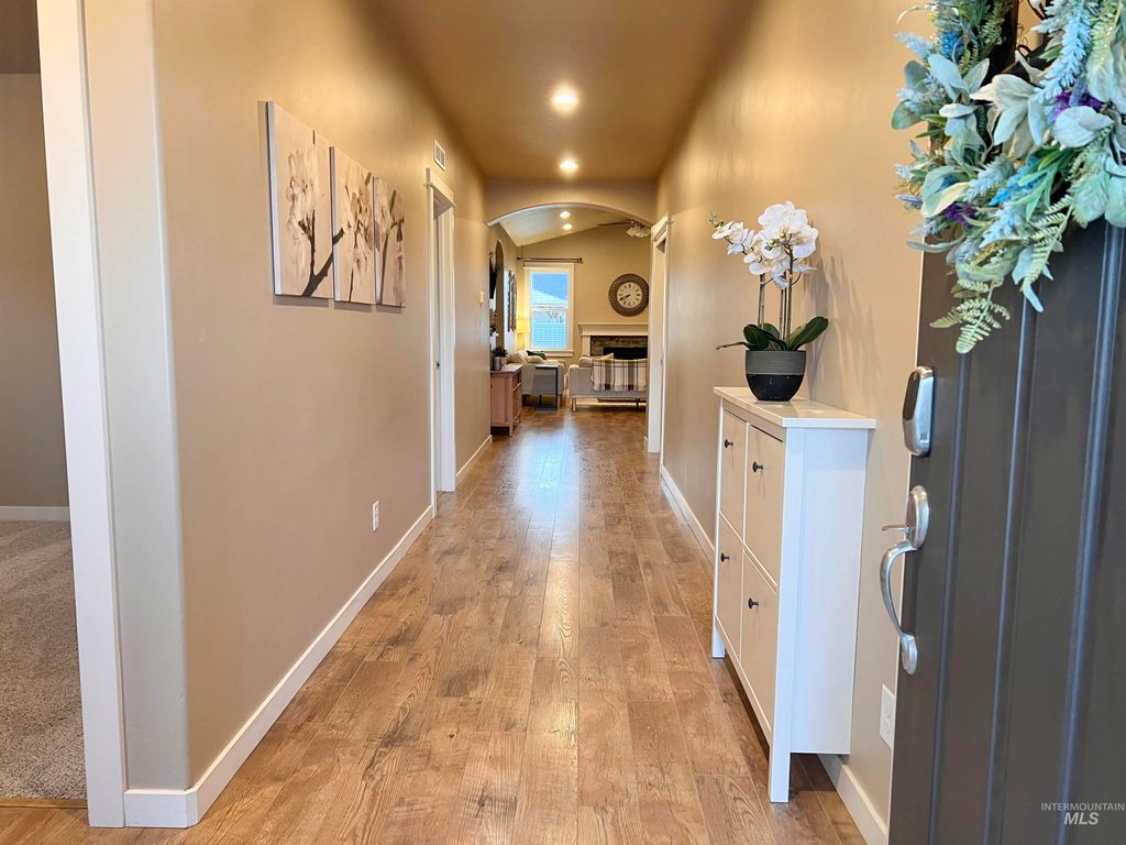 Photo of 6210 W Drummond Dr, Meridian, ID 83646 (MLS # 98983416)